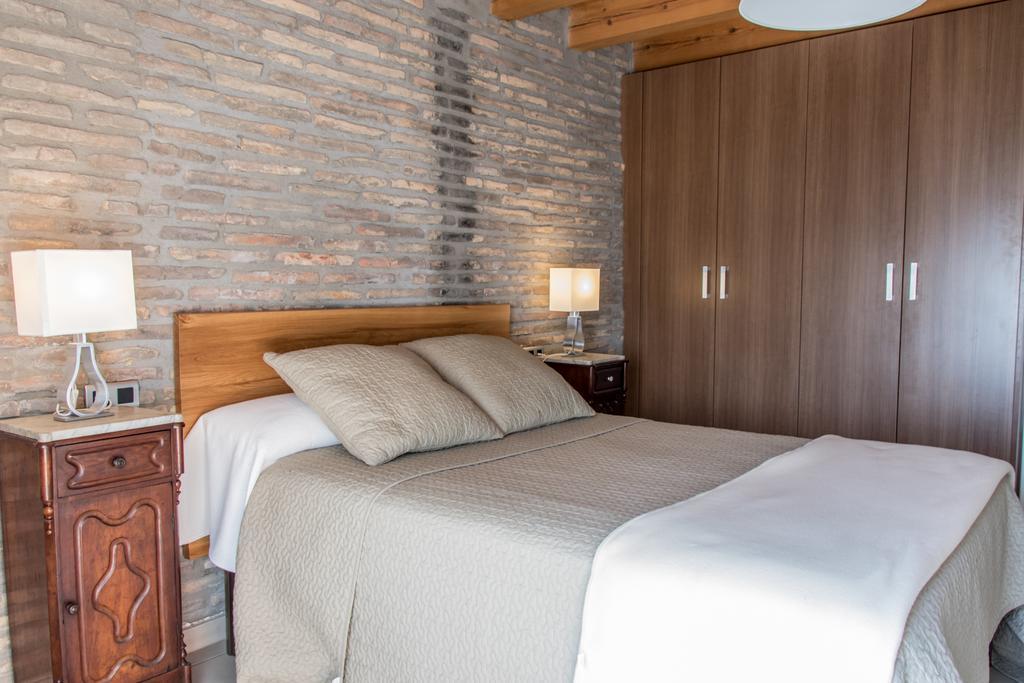 Binéfar Plaza Apartamentos מראה חיצוני תמונה